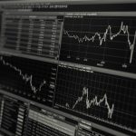 IBEX 35 Eyes 13,900 Mark Backed by ArcelorMittal and Santander Gains